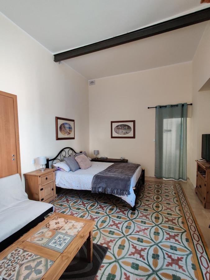Ellas Place Tarxien Exterior foto
